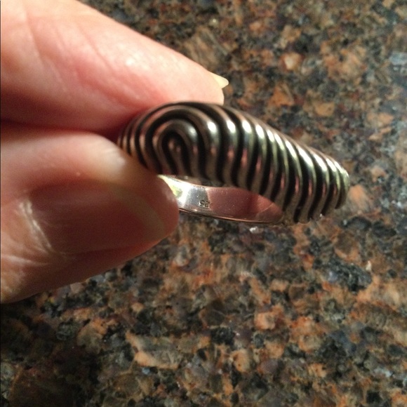 Brighton Heart shaped ring in heart shaped box EUC - Picture 10 of 12